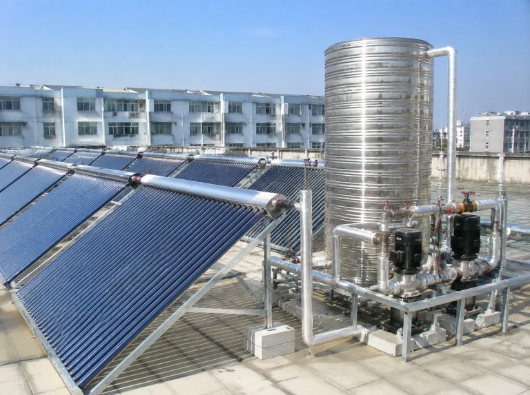 于都县商用大容量真空管太阳能热水系统